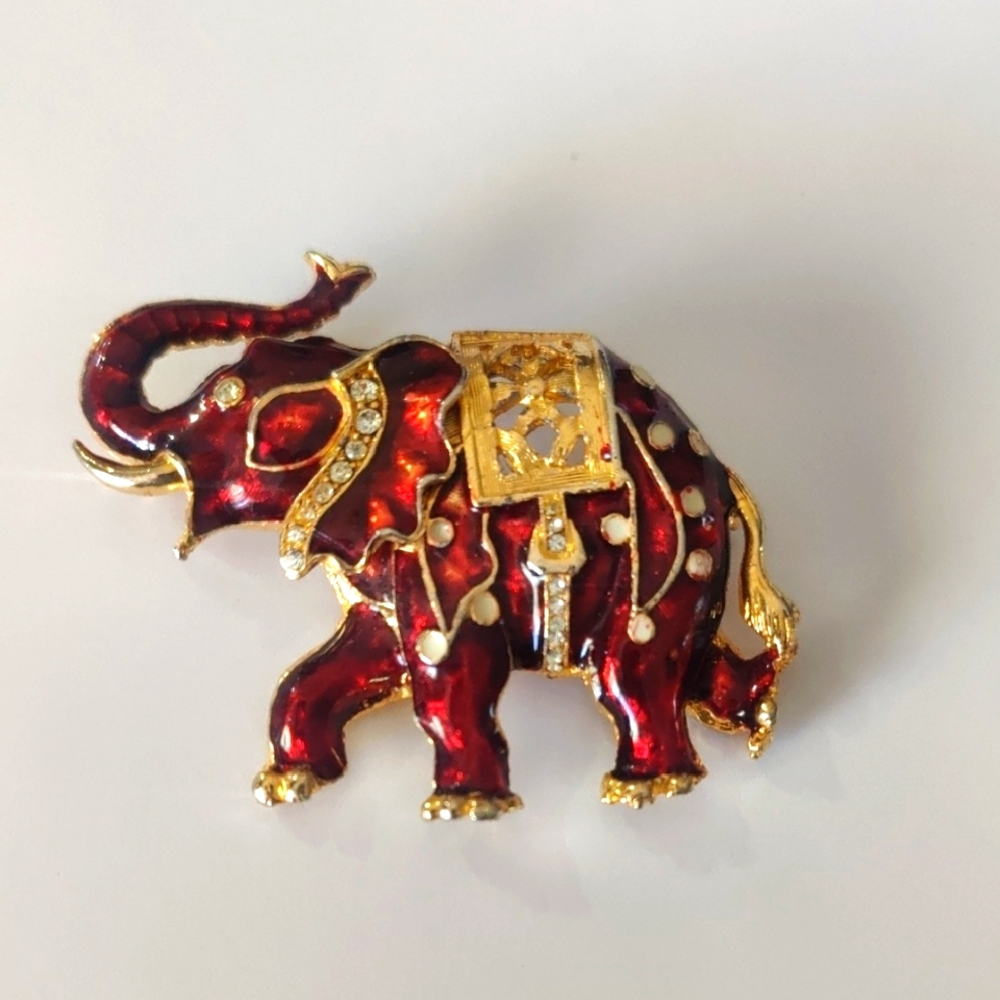 Vintage Indian Elephant Red Enamel Rhinestone Brooch/Pendent